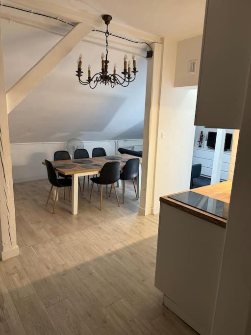 Chillout Apart 4 Bedrooms Варшава Екстер'єр фото